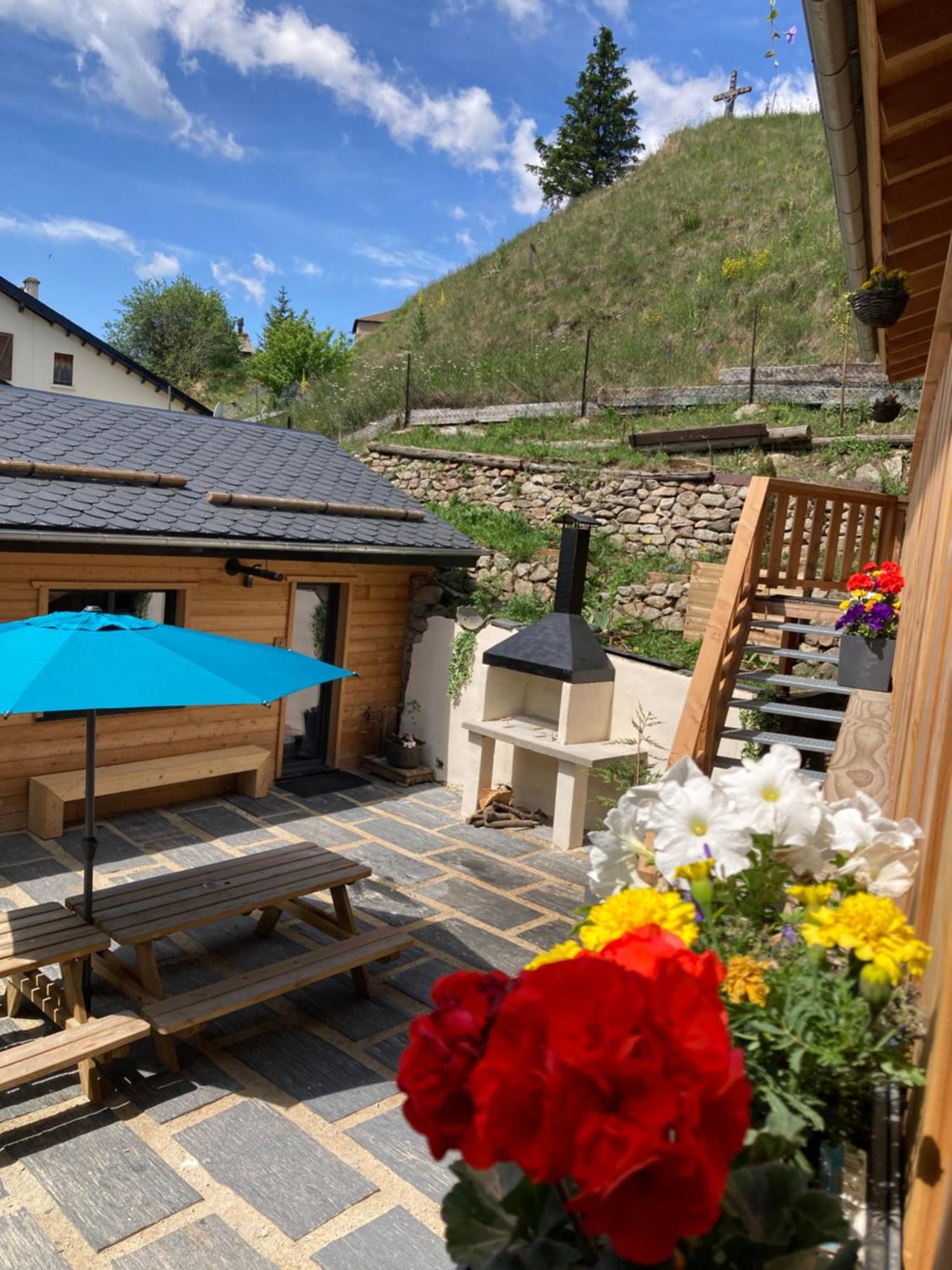 Studio Canellito Le Clos Des Ours Matemale Exteriör bild